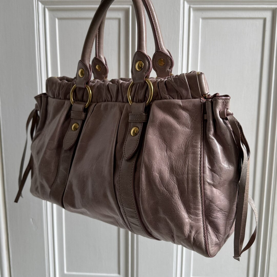 PreOwned Miu Miu Vitello Dusty Pink Leather Handbag