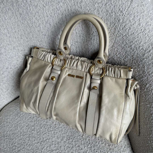 PreOwned Miu Miu Vitello Leather White Handbag