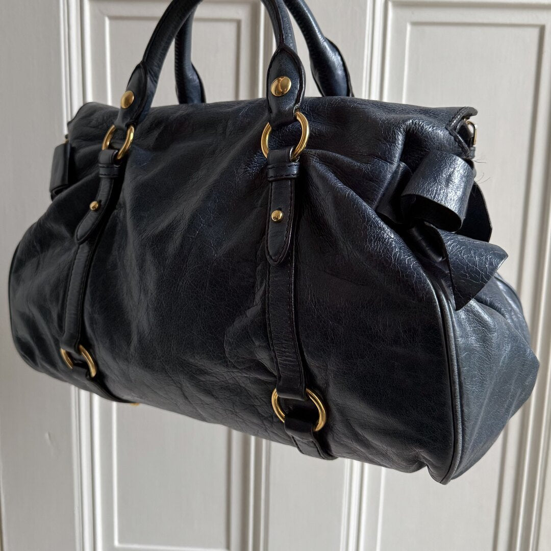 PreOwned Miu Miu Vitello Lux Blue Leather Handbag