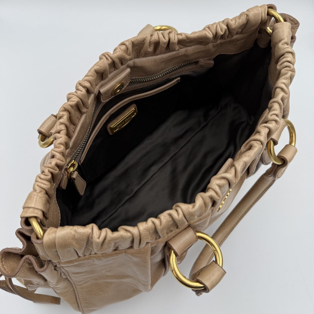 PreOwned Miu Miu Vitello Beige Leather Handbag