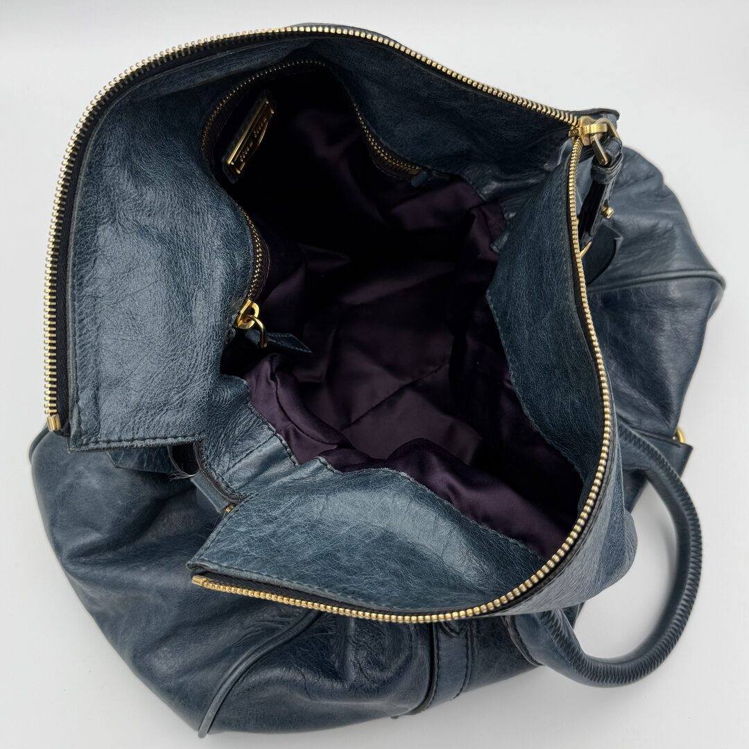 PreOwned Miu Miu Vitello Lux Blue Leather Handbag