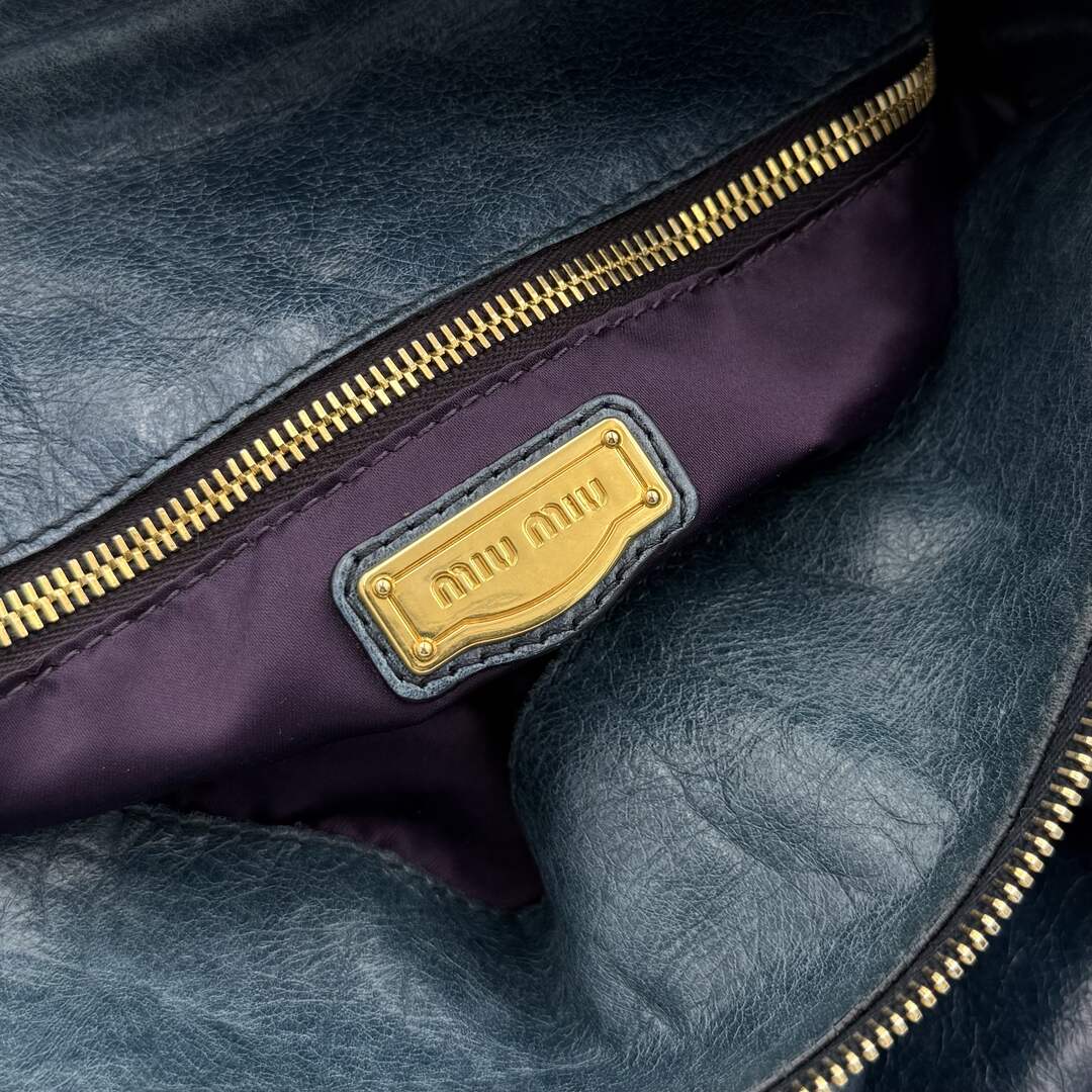 PreOwned Miu Miu Vitello Lux Blue Leather Handbag