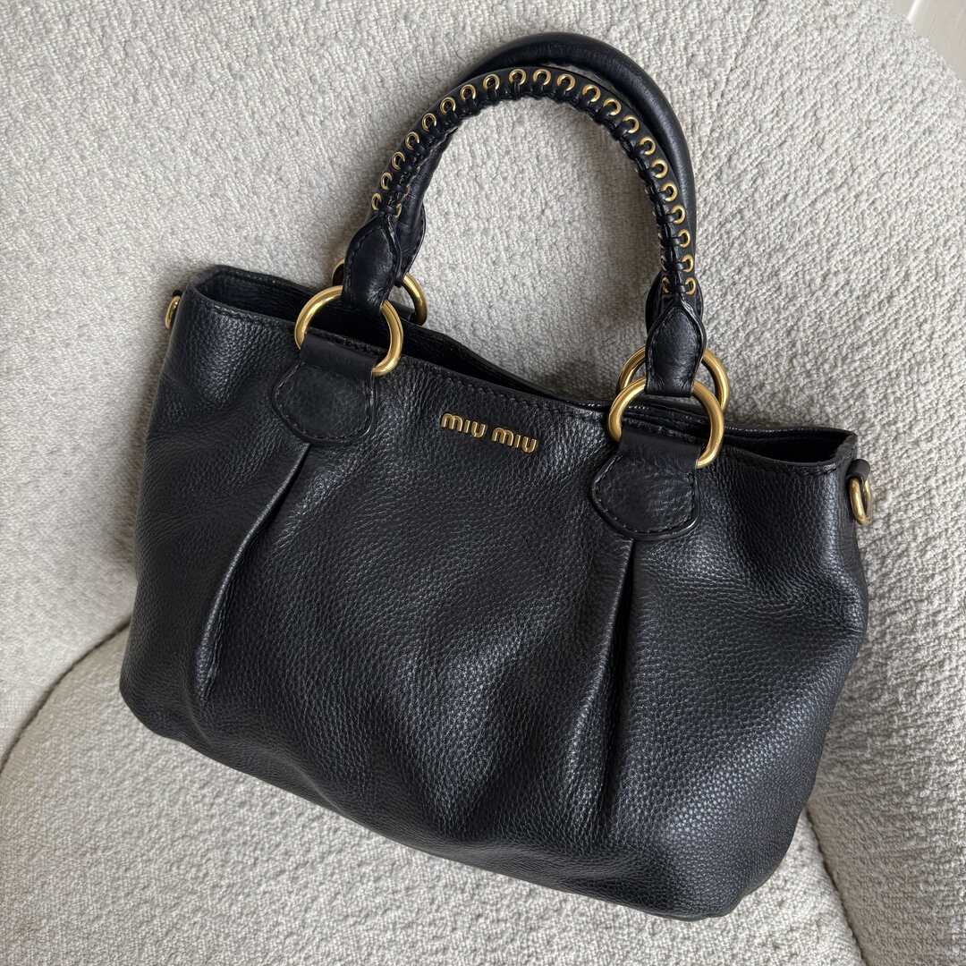 PreOwned Miu Miu Vitello Leather Black Shoulder Bag
