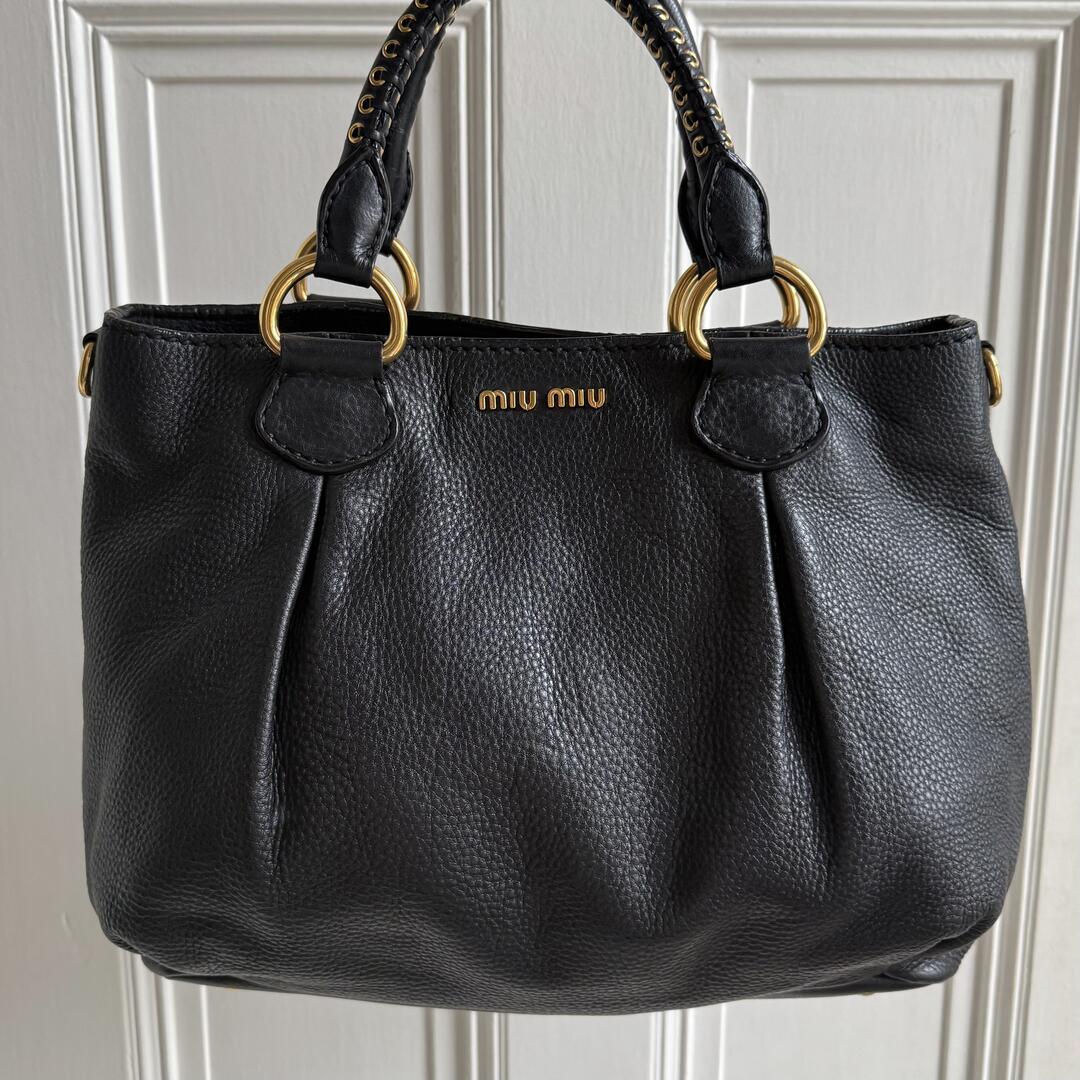 PreOwned Miu Miu Vitello Leather Black Shoulder Bag
