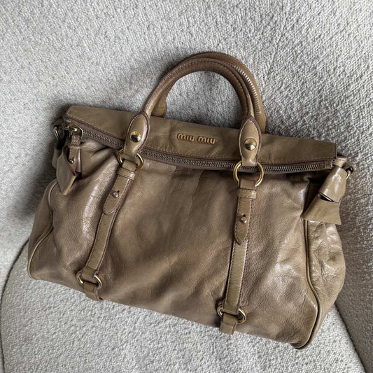 PreOwned Miu Miu Vitello Lux Beige Leather Handbag
