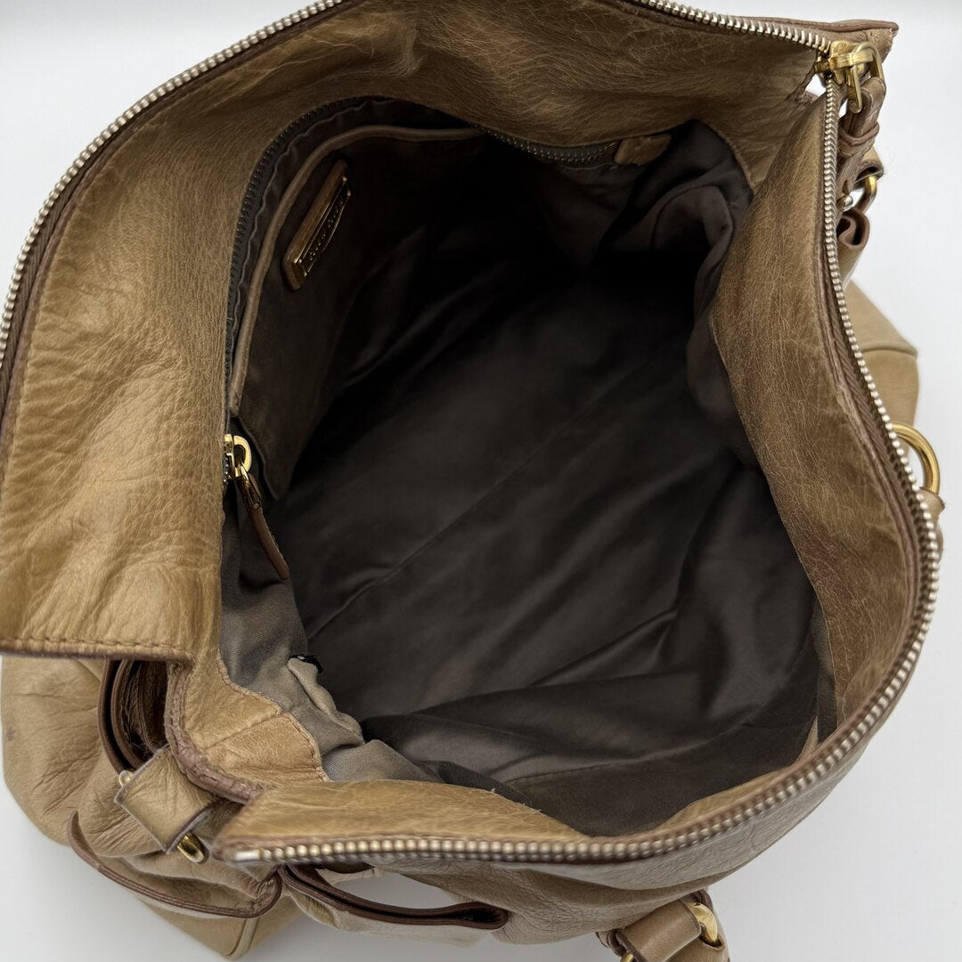 PreOwned Miu Miu Vitello Lux Beige Leather Handbag