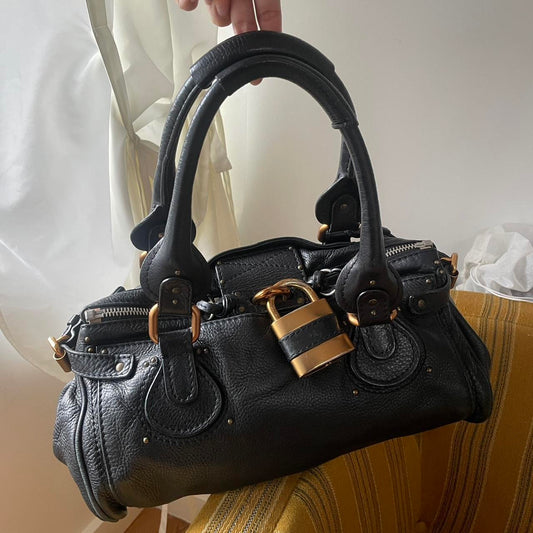 PreOwned Vintage Classic Regular Size Black Leather Chloé Paddington Bag with Brass-toned Hardware